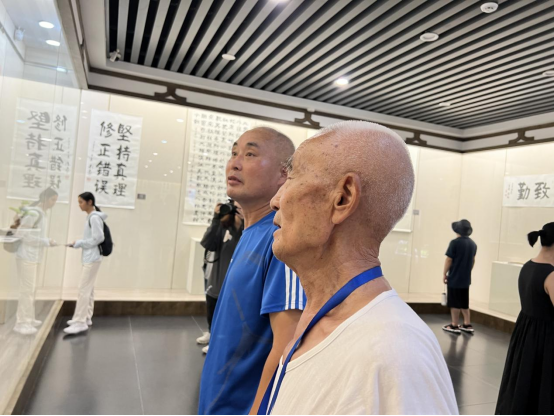 1722502045590577.png image.png